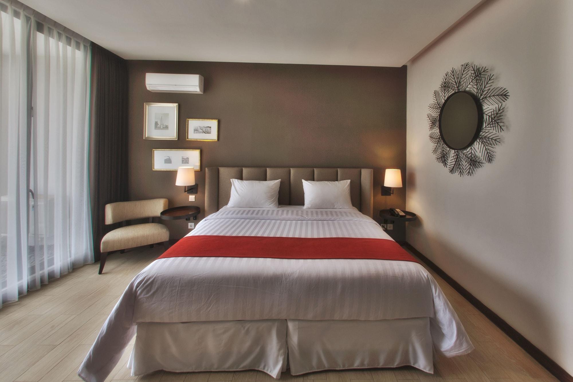Royal Padjadjaran Hotel Богор Экстерьер фото