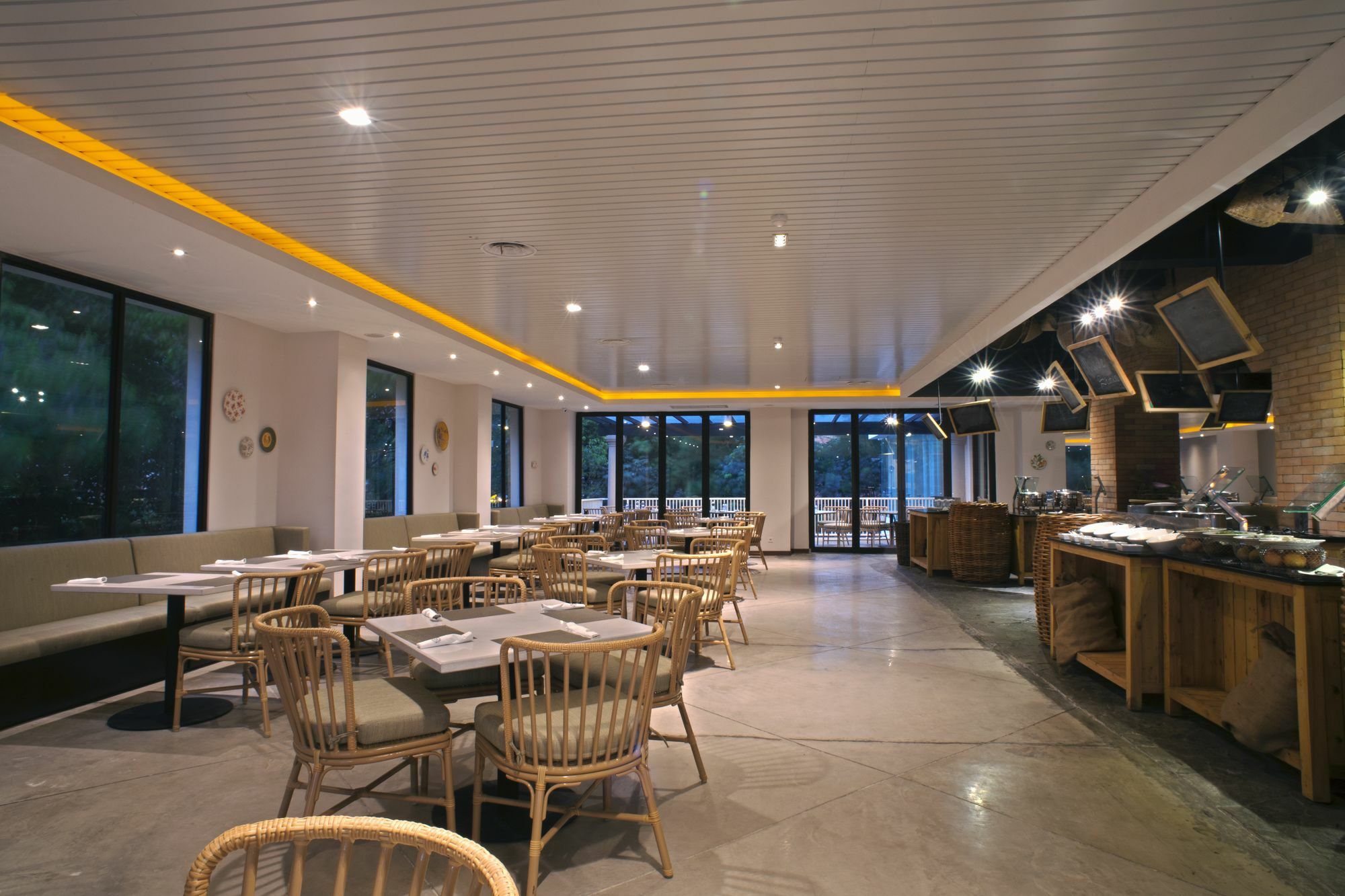 Royal Padjadjaran Hotel Богор Экстерьер фото